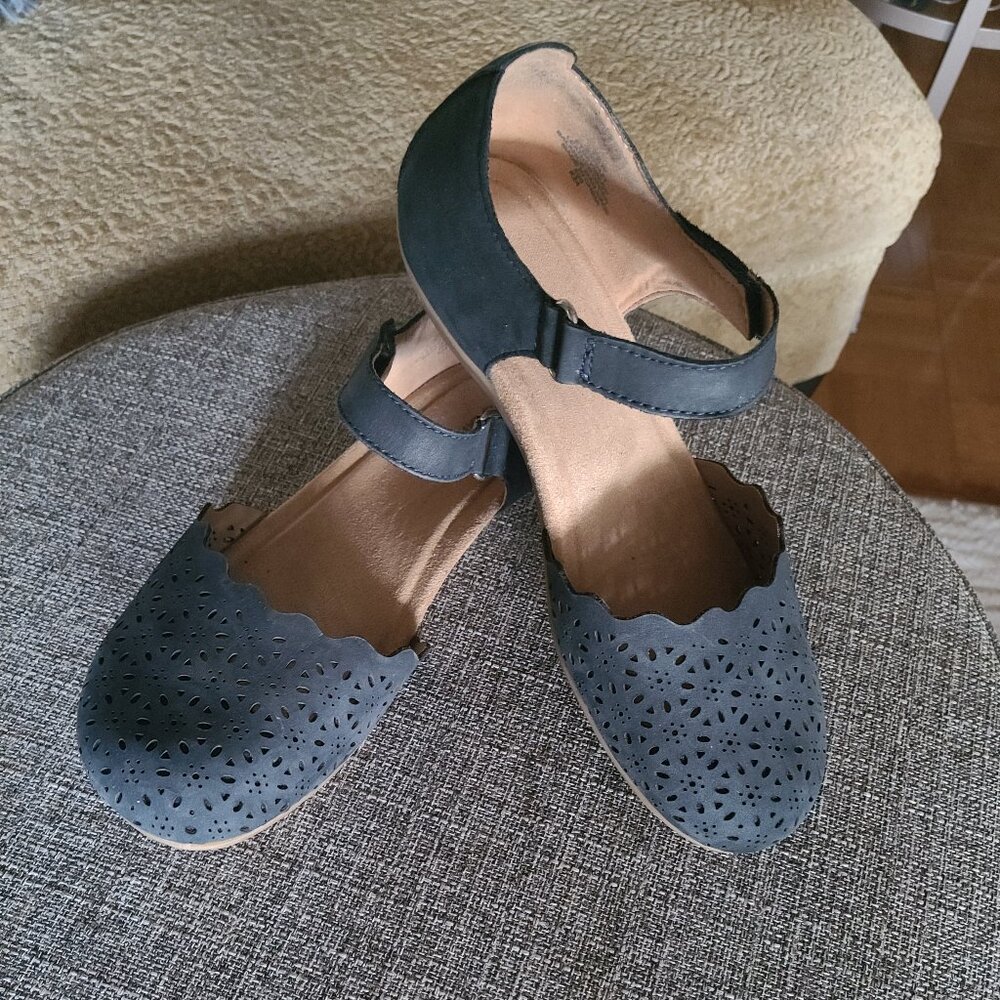 Earth Brand Leather Perforated Mary-Janes - Brynn